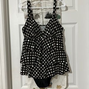 Croft & Barrow polka dot tiered ruffle one piece swimsuit- size 16